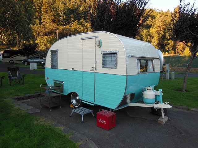 Can you rent small pop up trailer with RVShare huge caravan